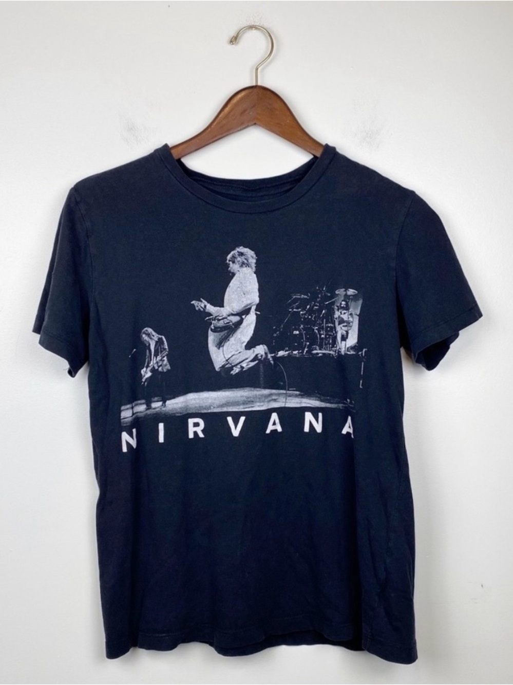 Nirvana tee